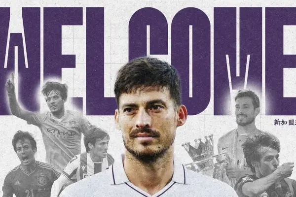 David Silva sang Hong Kong chơi bóng