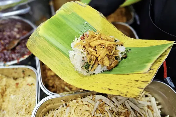 20.000 - 30.000 đồng chỉ đủ xôi, bánh mì: Bữa sáng ở TP.HCM ngày càng đắt đỏ?