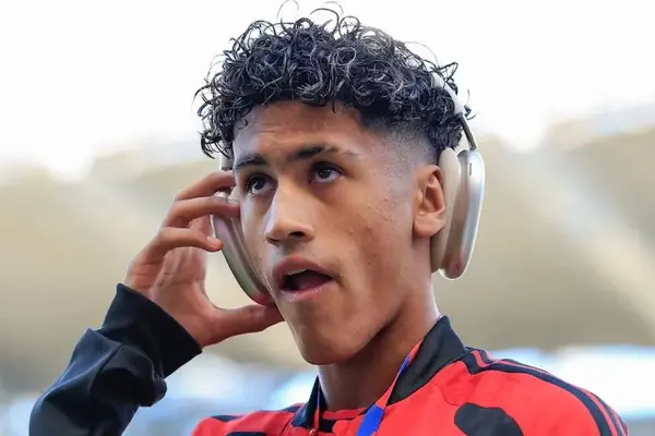 Mức phí để JJ Gabriel rời MU