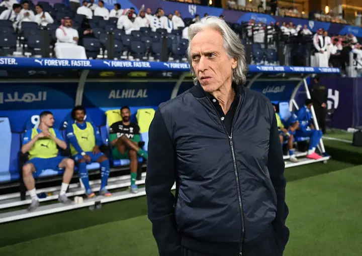 Ronaldo bỏ đội tuyển Bồ Đào Nha, HLV Jorge Jesus nói 'lương tâm thanh thản'