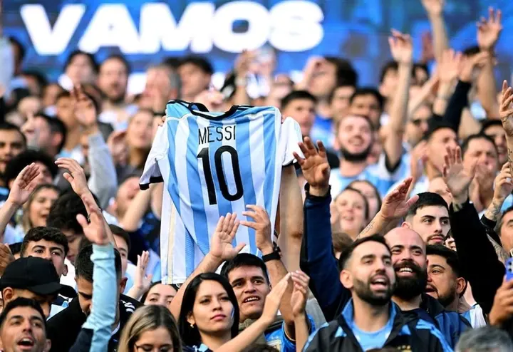 Messi là 'con gà đẻ trứng vàng', kéo 100 thương hiệu tài trợ cho LĐBĐ Argentina