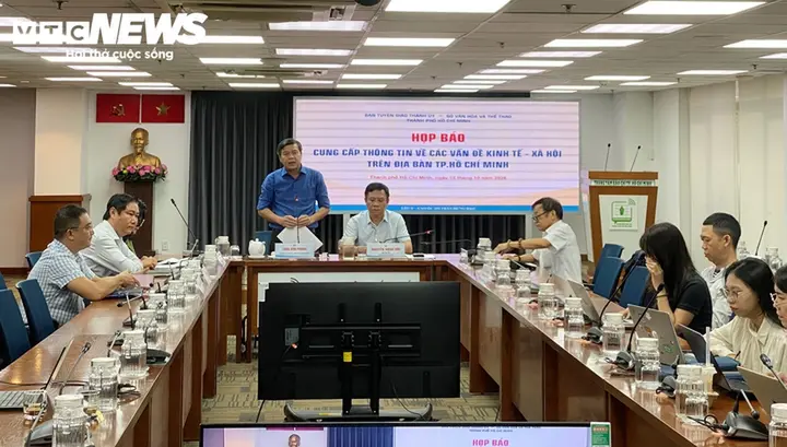 TP.HCM bố trí xe cứu hộ dọc tuyến Metro số 2 để xử lý ùn tắc giao thông