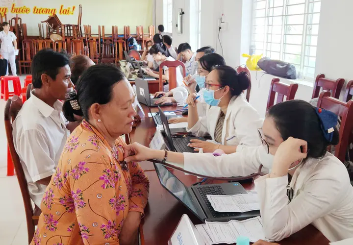 Chung tay chăm lo đời sống, phổ biến pháp luật cho đồng bào Khmer ở Cần Thơ