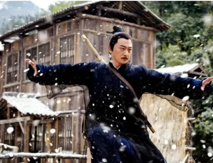 Khâu Xứ Cơ trong truyện kiếm hiệp Kim Dung khác nhân vật lịch sử thế nào?