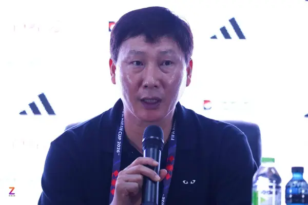 HLV Kim: 'Tôi thấy mình có trách nhiệm rất lớn'
