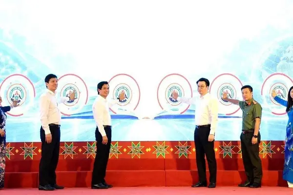 Người dân Lạng Sơn sắp được trải nghiệm robot AI, làm chủ kỹ năng số