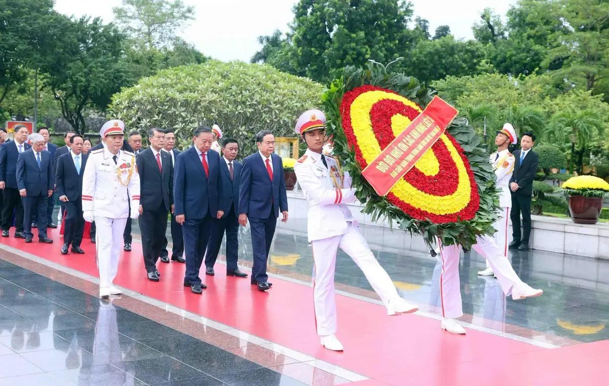 Khai mạc Hội nghị Trung ương 4 khóa XIV