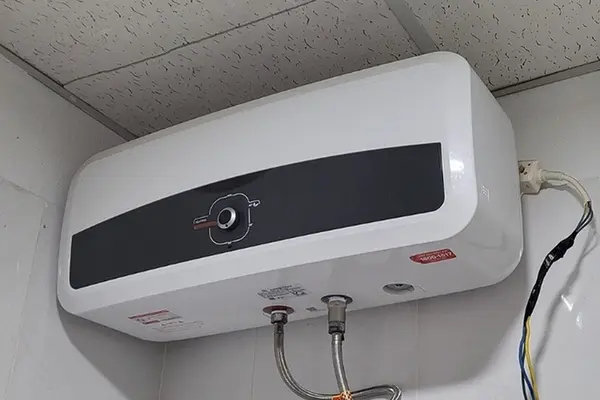 Lời khuyên tới các gia đình thường xuyên bật bình nóng lạnh cả ngày