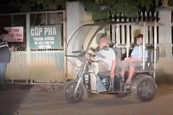 Khởi tố kẻ dùng xe ba gác chở trẻ nhỏ để che giấu ma túy
