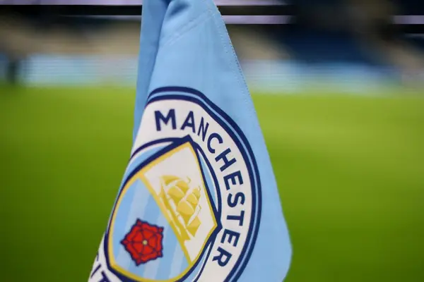 Man City suýt 'đi đêm' thành công vụ 115 cáo buộc