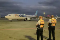 Vì sao có tới 4 phi công trên chuyến bay Flydubai suýt bị khủng bố?