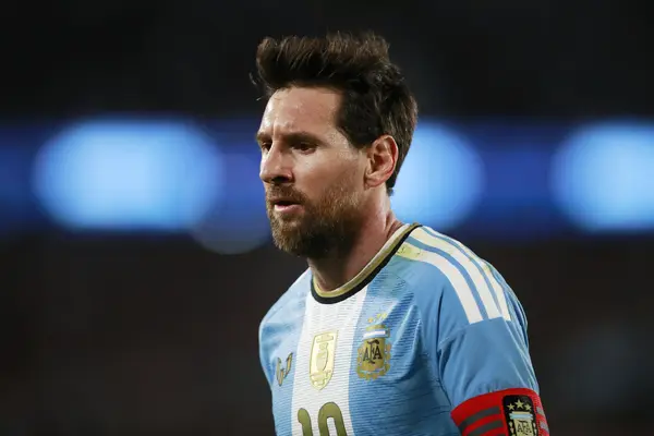 Messi là 'con gà đẻ trứng vàng', kéo 100 thương hiệu tài trợ cho LĐBĐ Argentina