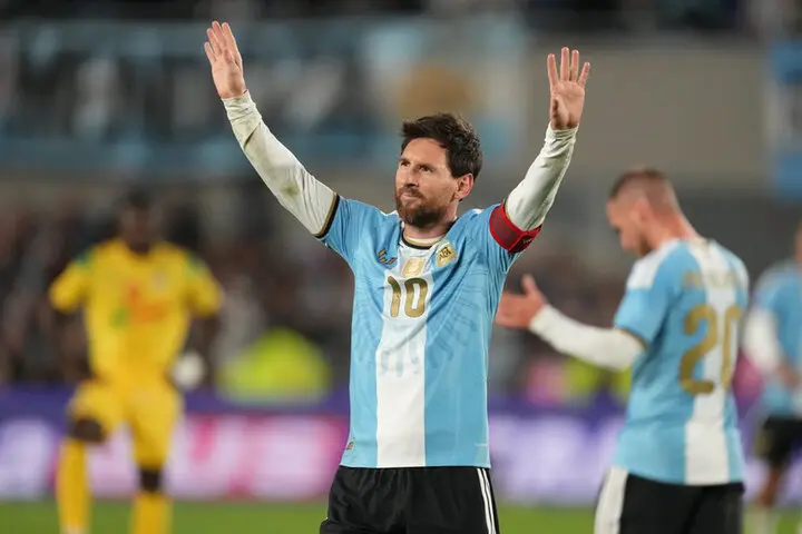 Cận cảnh Messi tỏa sáng rực rỡ trong ngày chia tay đội tuyển Argentina