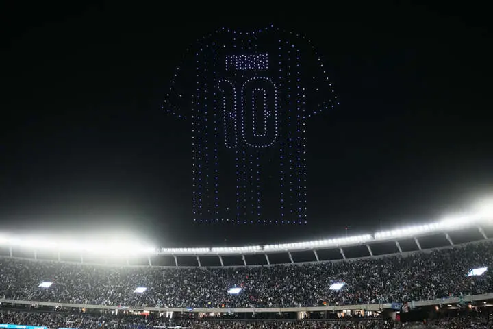 Cận cảnh Messi tỏa sáng rực rỡ trong ngày chia tay đội tuyển Argentina