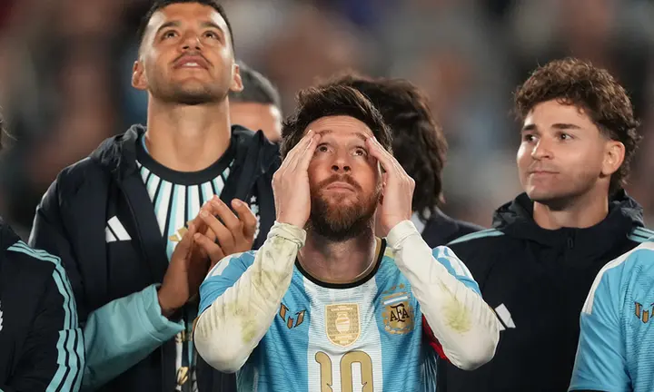 Messi vừa chia tay đã thấy nhớ đội tuyển Argentina, đặc biệt cảm ơn Maradona