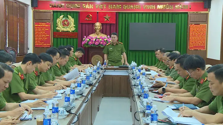 Công an TP.HCM bắt nhiều giám đốc, phó giám đốc làm giả số liệu môi trường