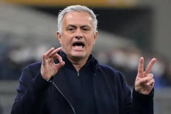 Mourinho lo ngại bất ổn tại Real