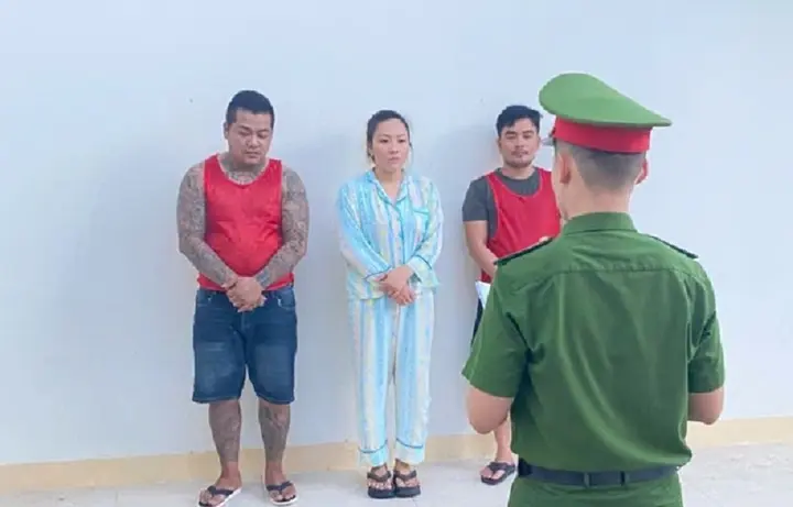 Giải cứu 8 bé gái, triệt phá đường dây 'sang tay' nhân viên karaoke