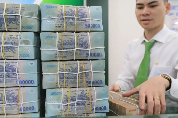 Ngân hàng ở TP.HCM ‘bơm’ 5,8 triệu tỷ đồng ra thị trường