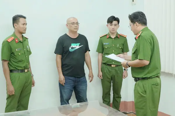 Phê chuẩn khởi tố thêm 7 người trong vụ khiêng quan tài diễu phố ở Sóc Trăng