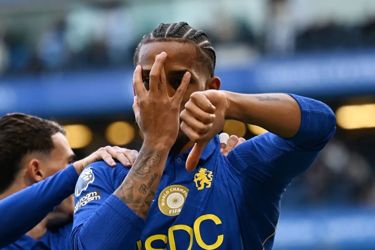 Lão tướng 36 tuổi lập cú đúp giúp Chelsea thắng 5-1