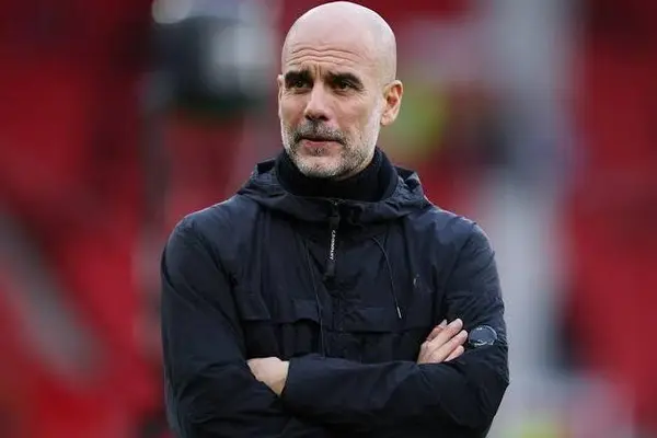 Guardiola trở lại Man City giữa tâm bão
