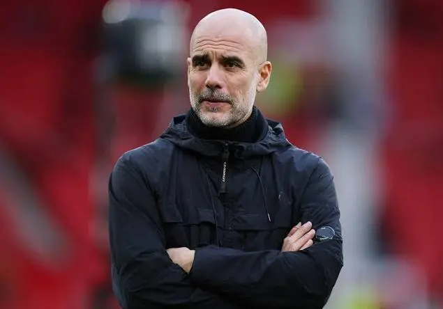 Guardiola trở lại Man City giữa tâm bão