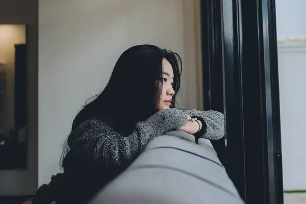 Ở một mình bao lâu là quá nhiều?