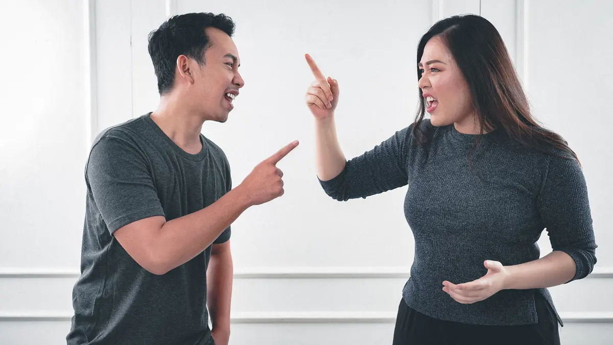 Hôn nhân hạnh phúc không có nghĩa là không cãi nhau