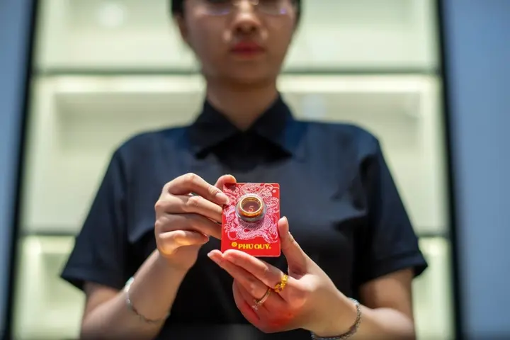 Giá vàng hôm nay 6/10: Giảm nhẹ