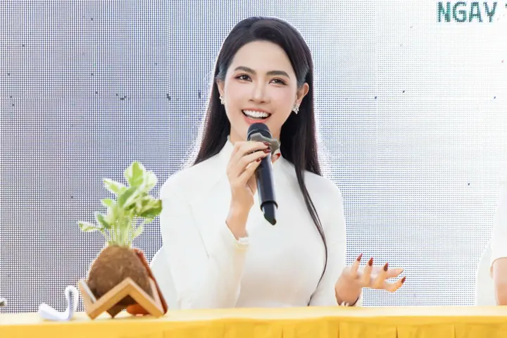 Hoa hậu Phan Thị Mơ thế nào sau 8 năm đăng quang cuộc thi quốc tế?