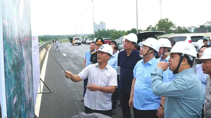 Phó Thủ tướng Thường trực Phạm Gia Túc kiểm tra dự án sân bay Long Thành