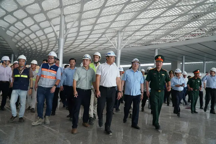 Phó Thủ tướng Thường trực Phạm Gia Túc kiểm tra dự án sân bay Long Thành