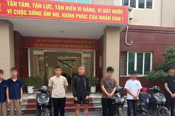 Bắt giữ nhóm 'quái xế' gây rối trật tự công cộng trước Sân vận động Mỹ Đình