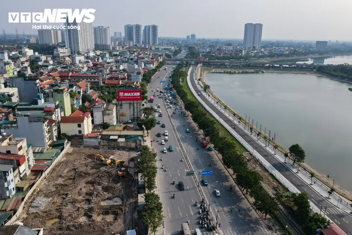 Hà Nội: Người dân lần lượt tháo dỡ, bàn giao mặt bằng mở rộng Quốc lộ 1