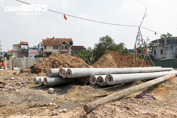 Quốc lộ 6 qua phường Chương Mỹ khẩn trương hoàn thiện, diện mạo mới dần lộ rõ