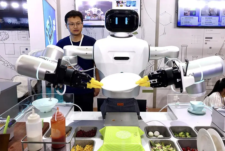 Robot Trung Quốc tiến quá nhanh, người Mỹ phải sang tận nơi thăm dò