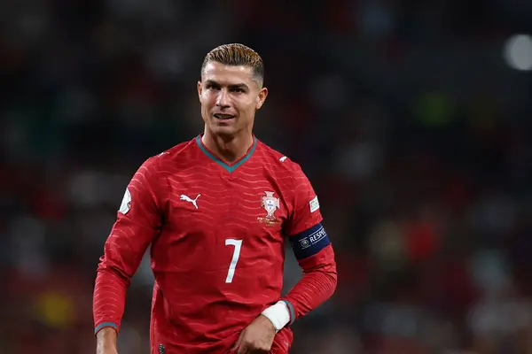 Viễn cảnh Ronaldo bị cấm thi đấu 6 tháng