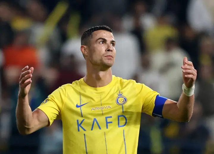 Ronaldo ghi bàn thứ 980 sau ồn ào ở tuyển Bồ Đào Nha