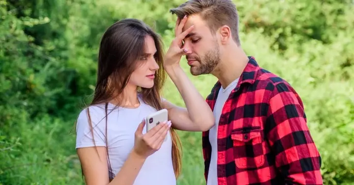 Vì sao nam giới chụp ảnh bạn gái thường ảnh nào cũng xấu?