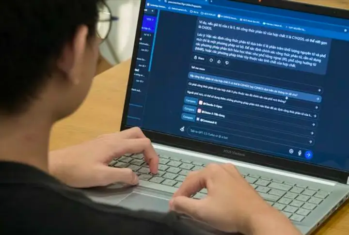 Đại học tăng đầu tư AI, sinh viên tự tin nhưng doanh nghiệp chưa đánh giá cao