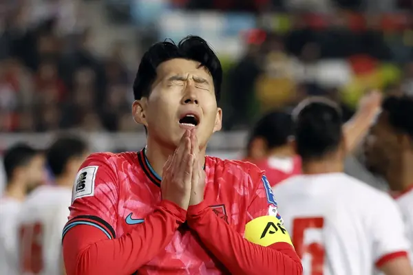 Son Heung-min đối diện thế khó chưa từng thấy