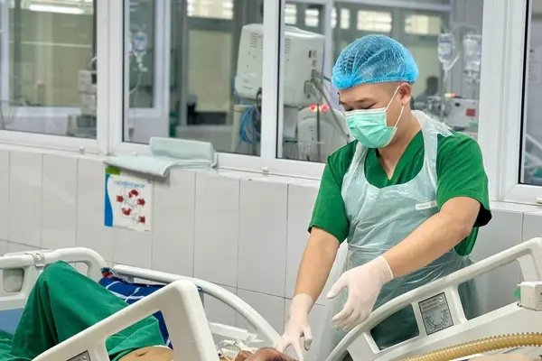 Sốt rét nặng sau khi trở về từ Congo