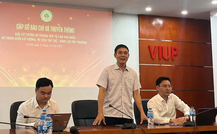 Kỳ thủ Việt Nam so tài đối thủ Trung Quốc bằng trí nhớ, không nhìn bàn cờ