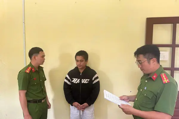 'Con nghiện' lái mô tô tông người đi xe đạp tử vong ở Quảng Ngãi