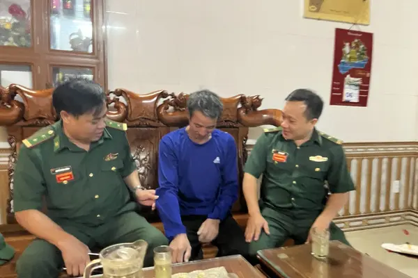 Ngư dân Quảng Trị kể 8 giờ ôm phao, tự bơi giữa biển tìm đường sống