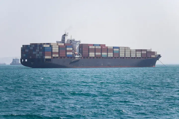Tàu chở dầu liên tiếp bị tập kích khi đi qua eo biển Hormuz