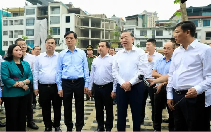 Tổng Bí thư, Chủ tịch nước kiểm tra tiến độ dự án các tuyến vành đai tại Hà Nội
