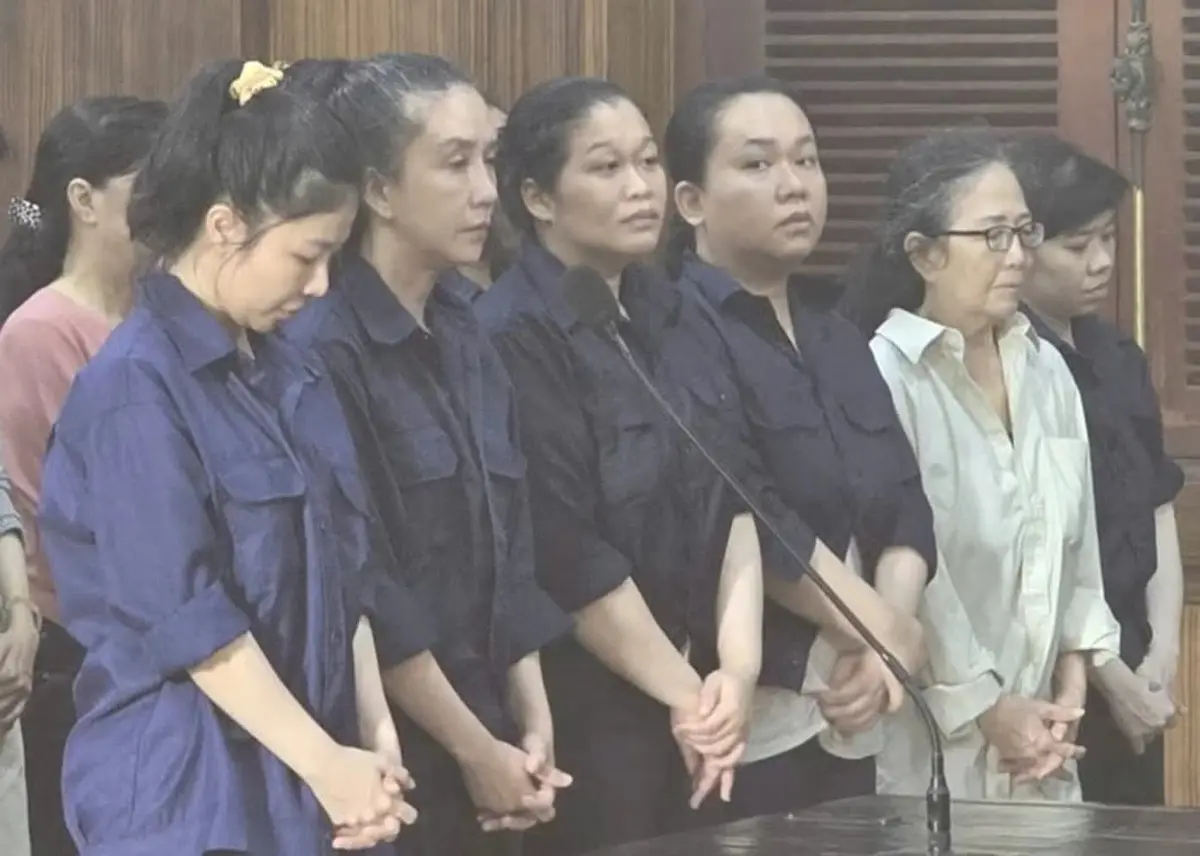 3 mẹ con tham gia đường dây mua bán hơn 4.000 tài khoản ngân hàng