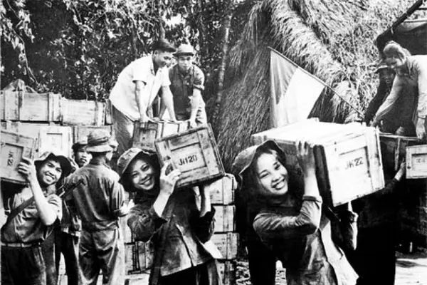 Từ 1/12, thêm nhóm thanh niên xung phong được trợ cấp 1,08 triệu đồng/tháng
